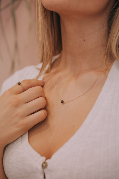 Cosmic Girl Necklace - black - The Wong Way