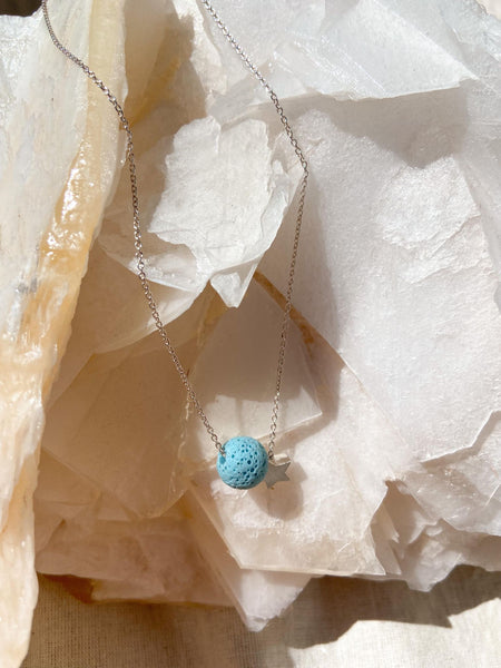 Evelyn Necklace - blue - The Wong Way