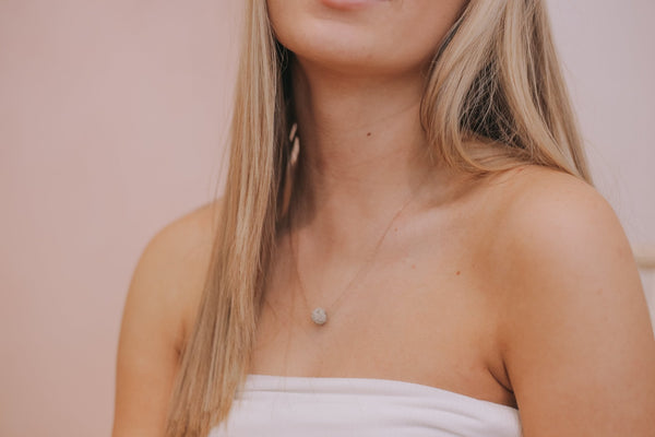 Infinity Necklace - grey - The Wong Way