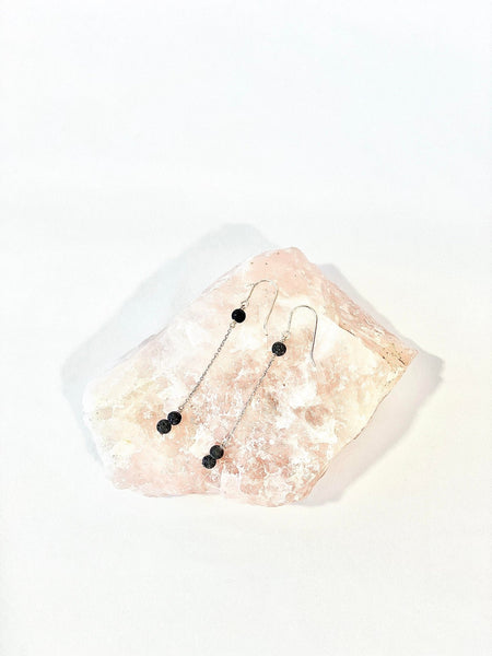 Mini Venus Earrings | black - The Wong Way