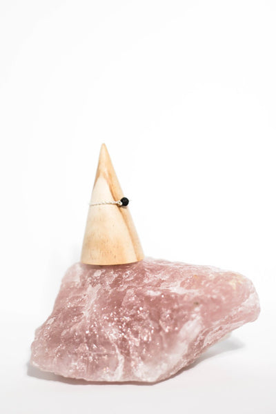 Pluto - black - The Wong Way