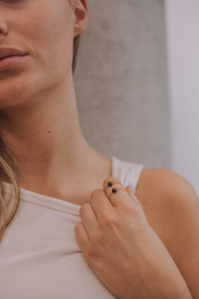 Pluto - black - The Wong Way