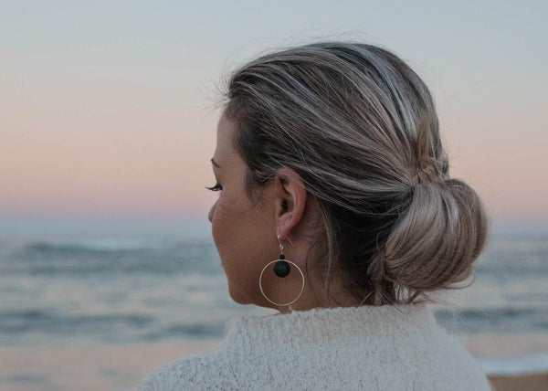 Saturn - black - The Wong Way