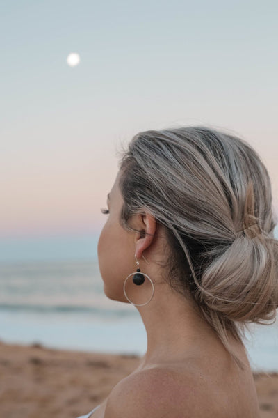 Saturn - black - The Wong Way