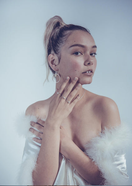 Saturn - white - The Wong Way