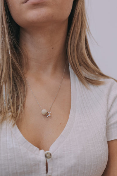 Sophia Necklace - white - The Wong Way